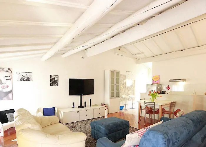 Bianco Apartment